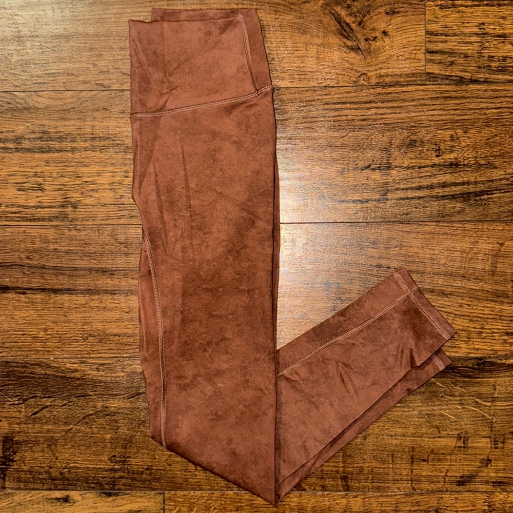 NWOT Bootiful Activewear Leggings
